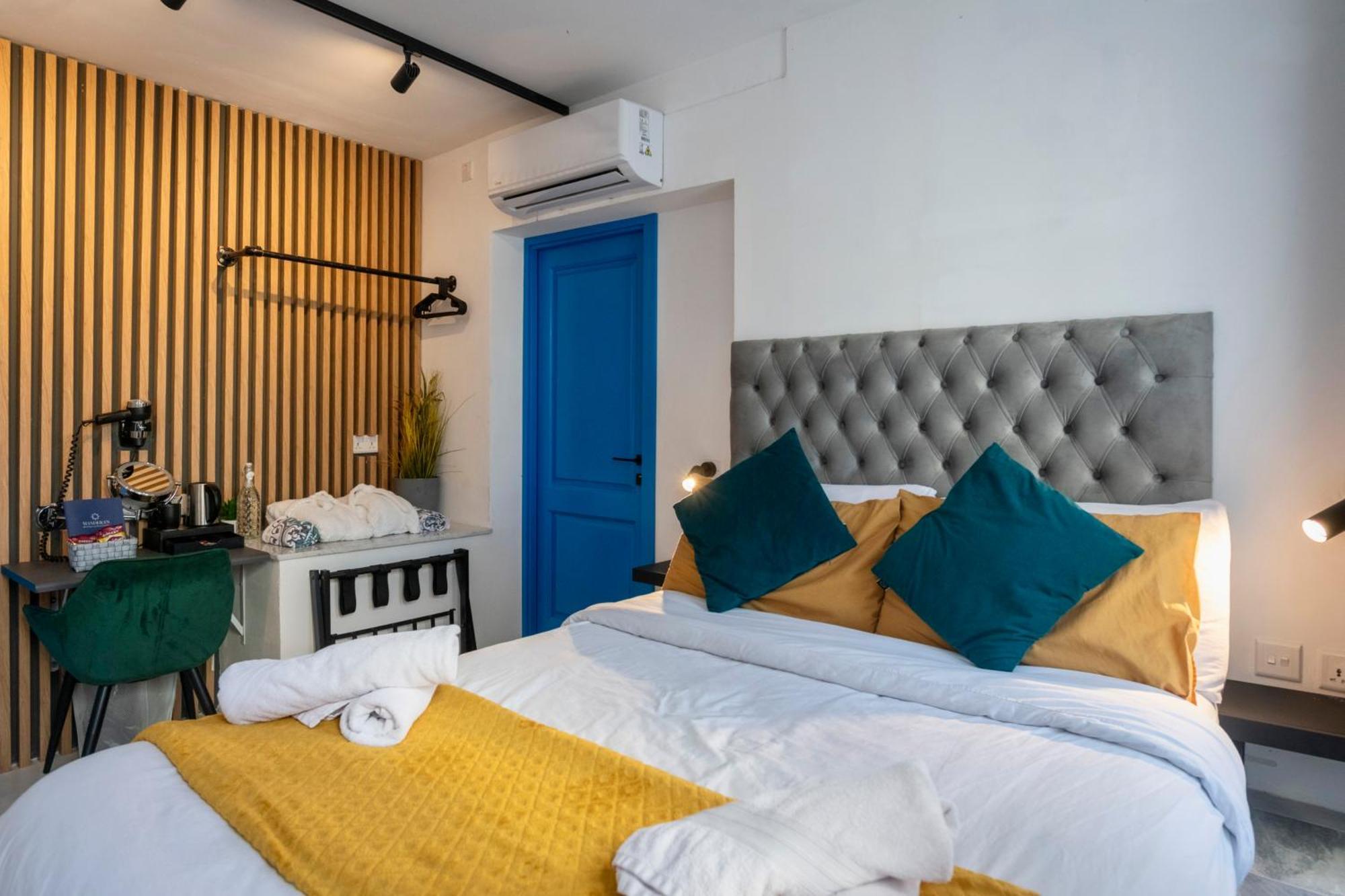 Mandera'S Boutique Suites & Dorms Valeta Exterior foto