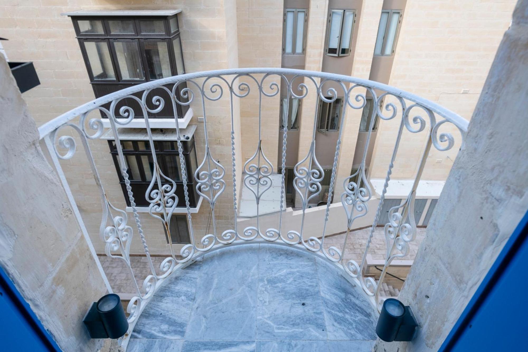 Mandera'S Boutique Suites & Dorms Valeta Exterior foto